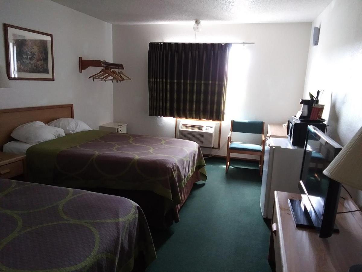 Amerihost Inn & Suites Kingdom City Εξωτερικό φωτογραφία