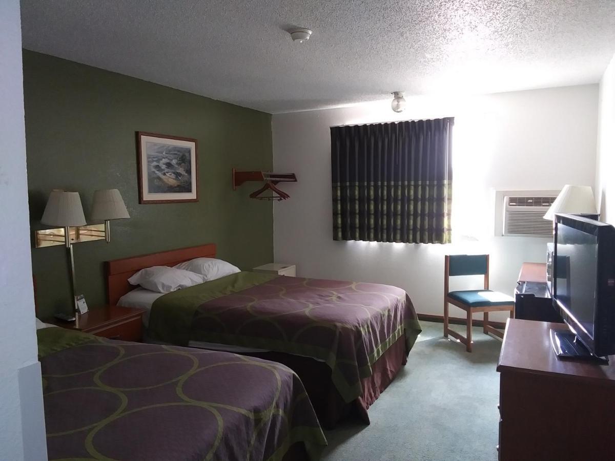 Amerihost Inn & Suites Kingdom City Εξωτερικό φωτογραφία